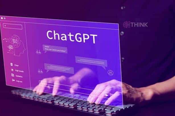 Imagen de manos escribiendo en un teclado con una interfaz de ChatGPT en la pantalla.