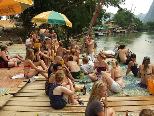 tubing laos