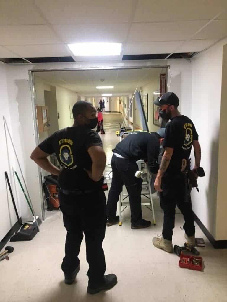 Residential Door Installation Locksmiths For Residential And Commercial Door Installation Services Offered By King Locksmith And Doors, Inc.