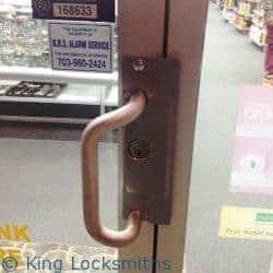 A Skilled Door Lock Expert In Maryland Successfully Installed Commercial Door  Lock
