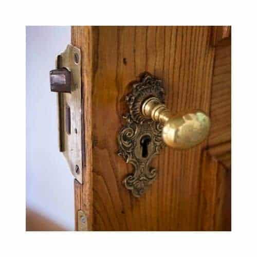Brown Antique Door With Golden Door Knobs Needs To Repair In Burtonsville By King Locksmith And Doors Inc.