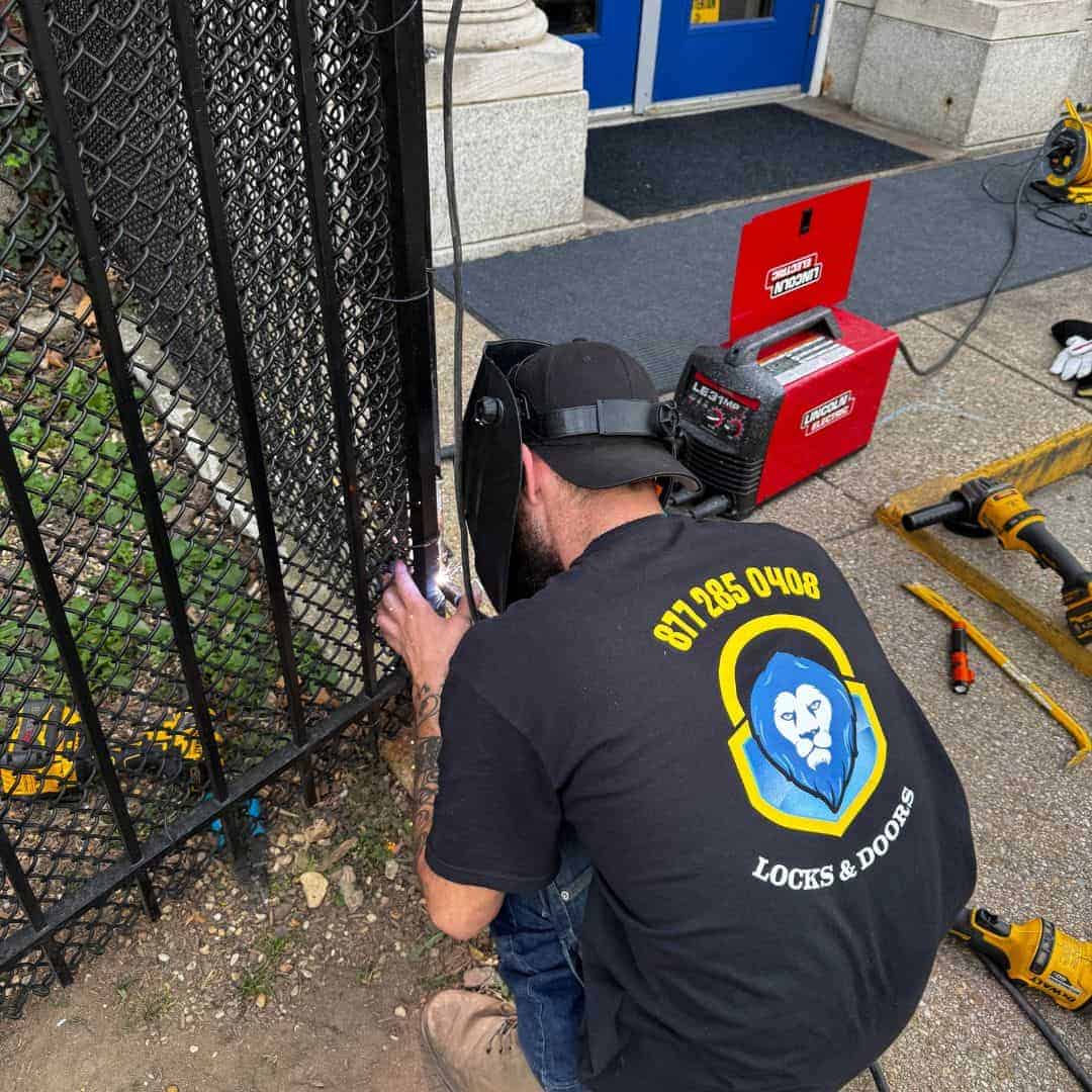 Chain Link Gate Repair Washington Dc Chain Link Gate Repair Washington Dc And Md By King Locksmith And Doors Inc
