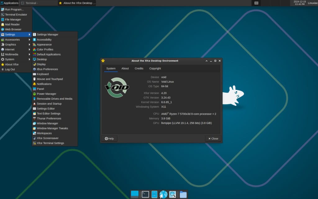 Xfce 4.20 desktop environment running on Void Linux.