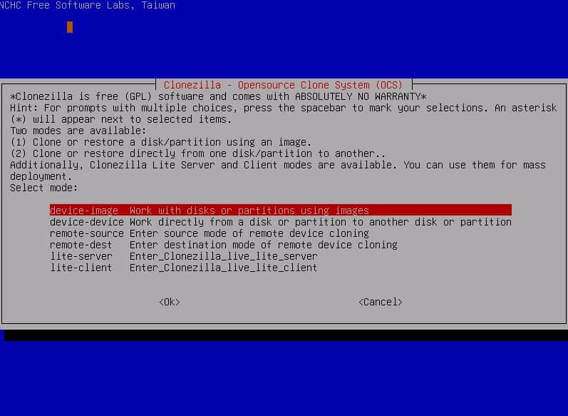 Clonezilla 3.3 - інструмент клонування та створення образів диска.