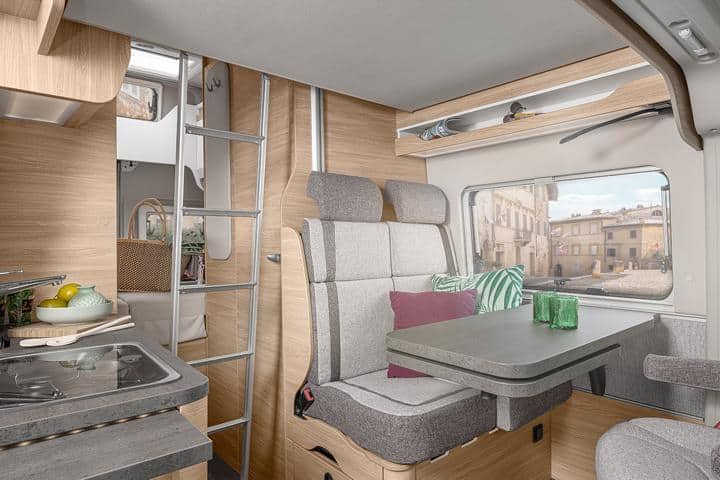 Knaus Boxstar 600 Lifetime XL Dinette mit Hubbett