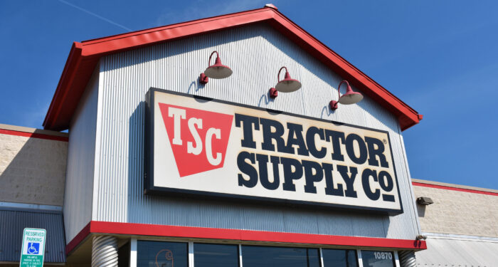 Tractor Supply Company Store Sign, Manassas, VA