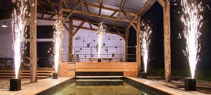 Sparkular Huren. Vuurfontein Te Huur. Pyro Simulator Effect Huren. Verhuur van veilig stage gerb effect Verhuur. Te huur bij PartyDJ uit Aalst, Oost Vlaanderen.