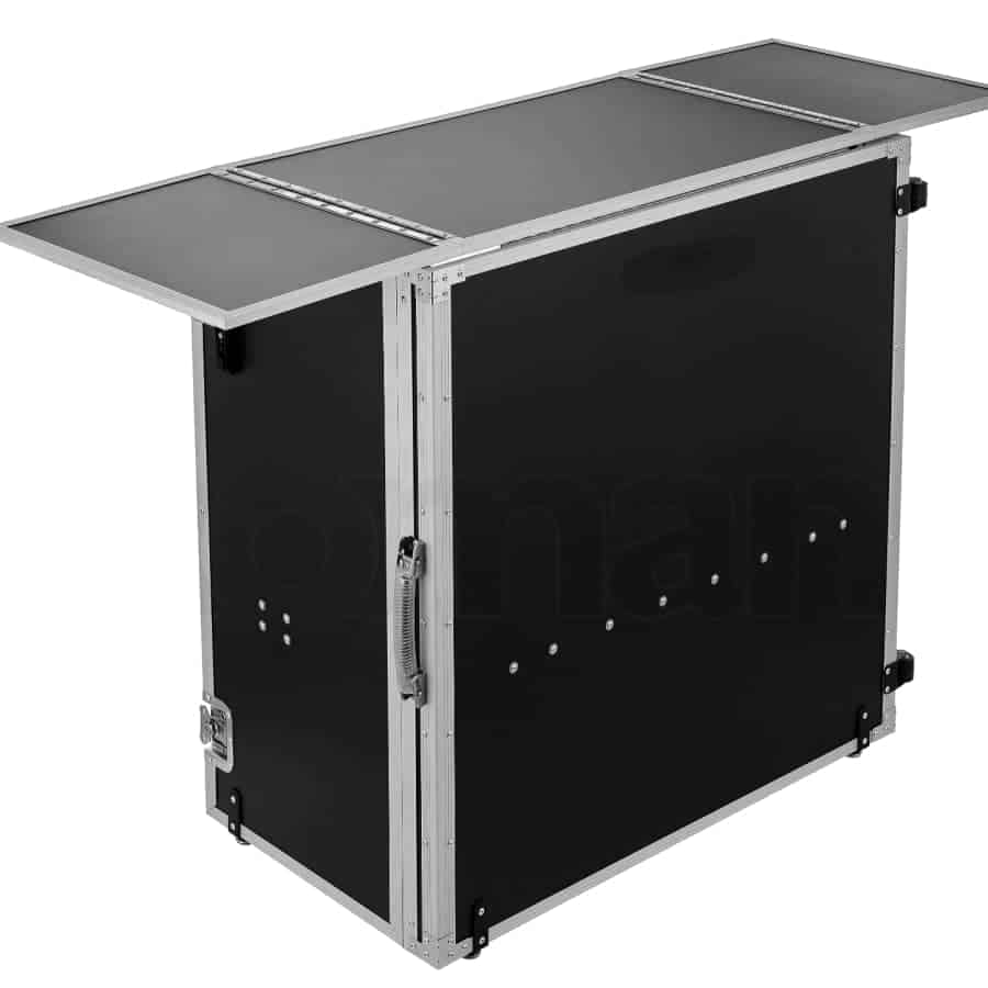 Huur de stijlvolle Road Ready DJ Booth (Wood) voor een unieke uitstraling op je feest. Ruimte voor 3 tabletop toestellen. Reserveren bij PartyDJ.be!