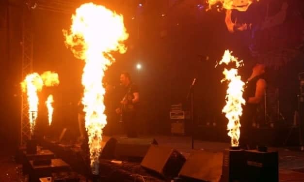 Verhuur van vlammenwerper vuur machine of vuurspuwer. Stage flames of firejet huren kan bij PartyDJ te Aalst, Oost Vlaaanderen