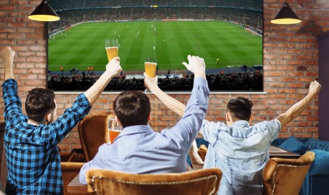 Flatscreen TV huren om live sportwedstrijden te bekijken. PartyDJ uit Aalst, Oost Vlaanderen.