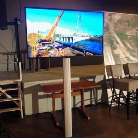 Flatscreen TV huren ⌀55"/135cm. Beeldscherm verhuur bij PartyDJ uit Aalst, Oost Vlaanderen.