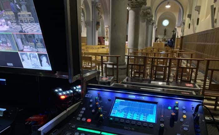 Live uitzending uitvaart. Begrafenis livestream. Aalst, Oost Vlaanderen.