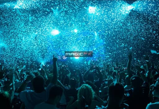 Verhuur van Magic FX Swirlfan XL. Confetti douche huren kan bij PartyDJ uit Aalst, Oost Vlaanderen.