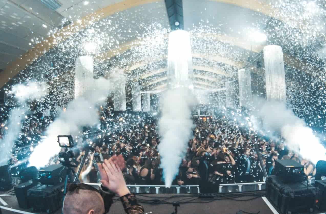 Special Effects Huren. De meest spectaculaire special effects te huur bij PartyDJ uit Aalst, Oost Vlaanderen.