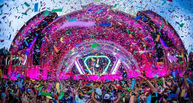 Verhuur van CO2 Confetti Blaster. CO2 confetti kanon huren kan bij PartyDJ uit Aalst, Oost Vlaanderen.