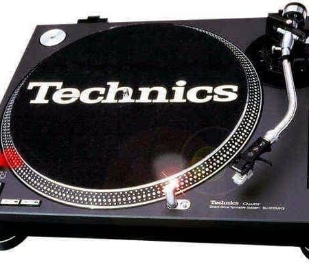 DJ Gear Huren: Verhuur Technics SL1200 MK2 SL1210 DJ draaitafel huren voor vinyl. SL 1210 SL 1200 platenspelers huren bij PartyDJ uit Aalst, Oost Vlaanderen.