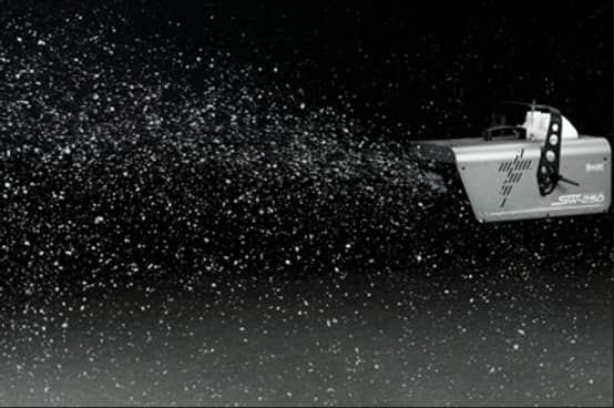 Verhuur van Antari SW-250 sneeuw machine. Krachtige sneeuwmachines huren bij PartyDJ uit Aalst, Oost Vlaanderen.