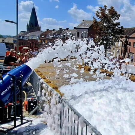 Schuimkanon Huren Voor Jouw Schuimfuif. Huur nu het MBN FC-500 schuim kanon bij PartyDJ uit Aalst, Oost Vlaanderen