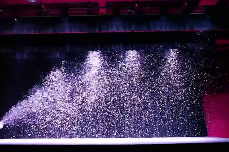 Sneeuwkanon te huur voor buiten gebruik. Verhuur van MBN SC-470 Snow Cannon sneeuw kanon te huur bij PartyDJ uit Aalst, Oost Vlaanderen.