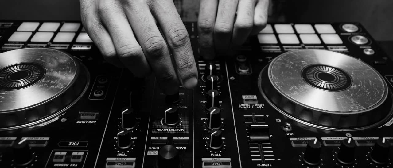Allround DJ Bedrijfsfeest