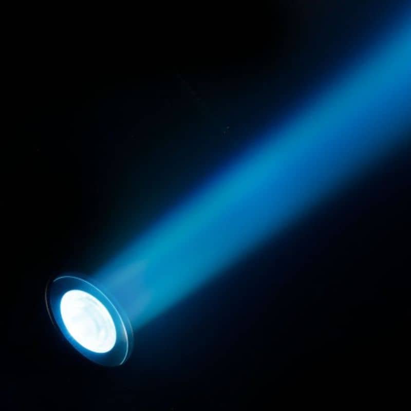 Cameo Q-Spot 40 RGBW Black Puntspot Huren » Verhuur van Cameo Q-Spot 40 RGBW Black pinspot Krachtige Puntspotverlichting voor Discoballen Te Huur