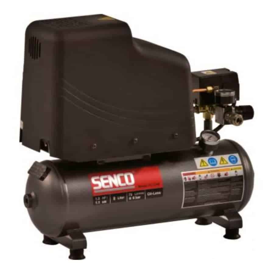 Krachtige en compacte 8L / 8 bar luchtcompressor, perfect afgestemd op de MagicFX® Stadion Shot II. Olievrij, geluidsarm en eenvoudig aan te sluiten via universele luchtaansluiting. Compressor voor Stadium Shot II te huur.