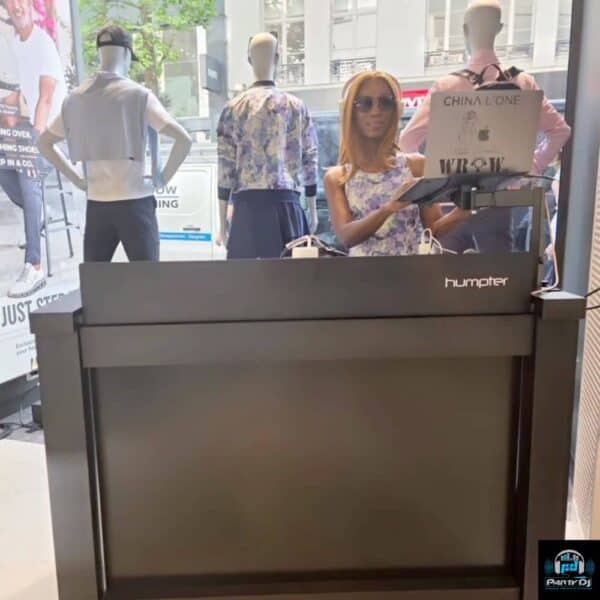 DJ booth huren met klasse? De Humpter B3 is jouw ideale keuze!