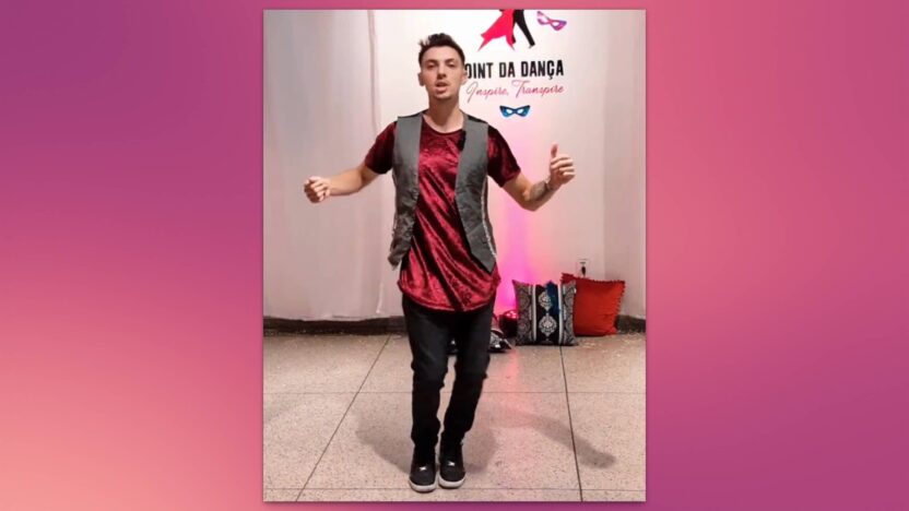 Hombre bailando Zouk solo.