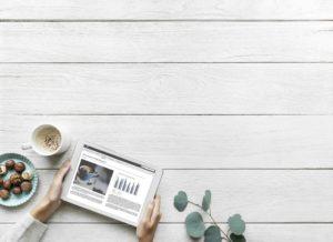 Clear and concise content will attract the most readers to your blog. 
