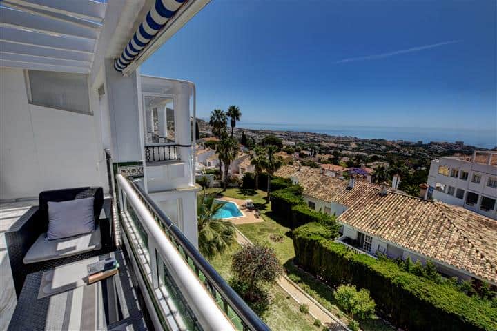 2 bed Property for sale in Benalmadena with panoramic sea views and sunny large terrace - terrace view