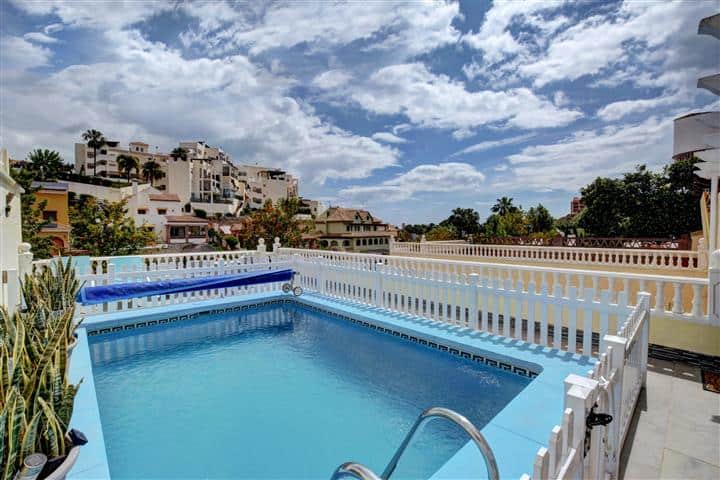 Villa for sale in Benalmadena close to beach and amenities (12)