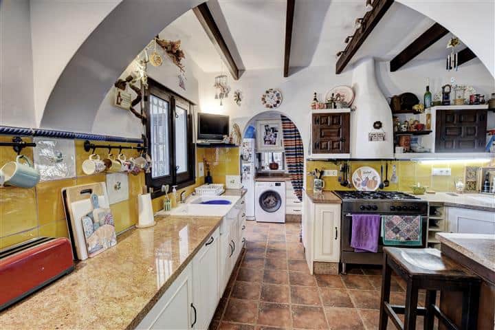 Villa for sale in Benalmadena - Property photo of kitchen