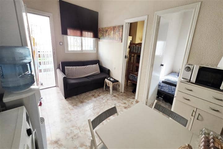 4 bedroom property for sale in Benalmadena - lounge of apartment