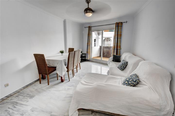 2 bed property for sale in Benalmadena town centre - lounge to terrace