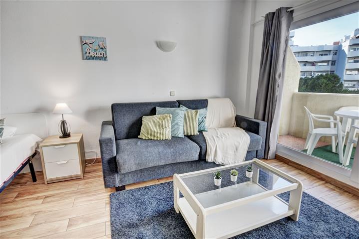 Studio Property for sale in Benalmadena - lounge area