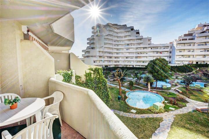 Studio Property for sale in Benalmadena - terrace with afternoon sun