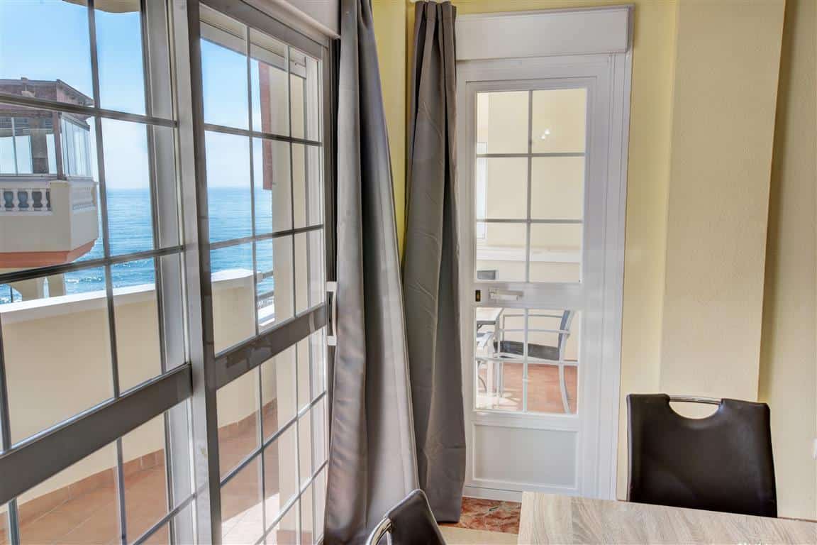 1 Bed Property in Benalmadena - just metres from benalmadena beach