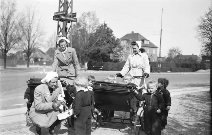 Indsamling til fordel for Røde Kors,