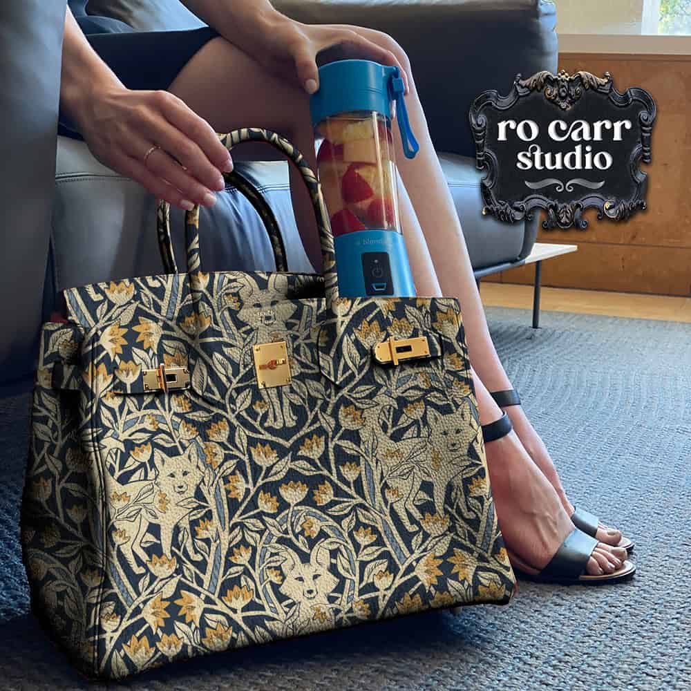 Large handbag printed with the hunt club pattern.