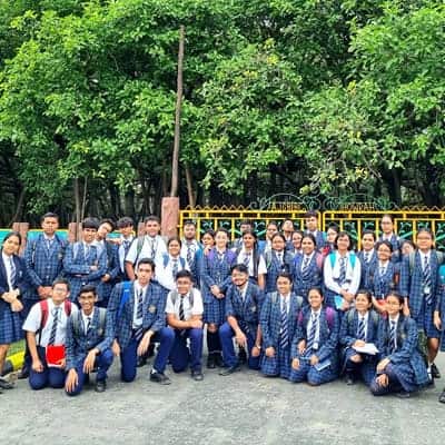 Learning in a Green Environment - Class 11's trip to Botanical Garden