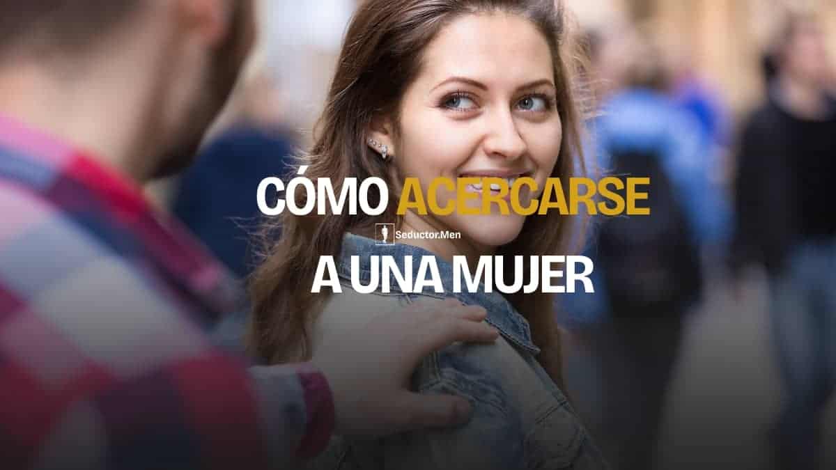 Cómo acercarse a una mujer: ella se gira sonriente cuando un hombre la aborda en la calle