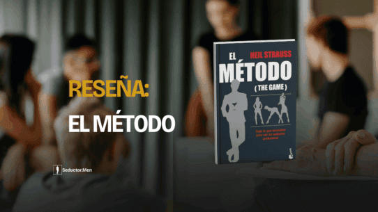El libro El método de Neil Strauss con el rótulo Reseña sobre una escena social de fondo
