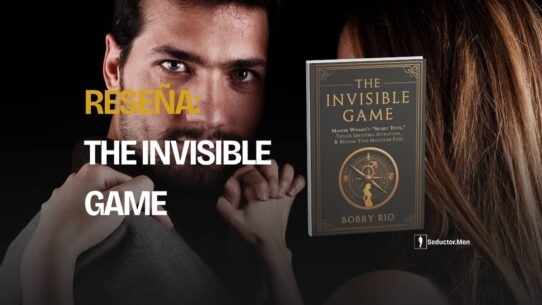 Portada de la reseña de The Invisible Game de Bobby Rio, con el libro y una pareja en un abrazo tenso