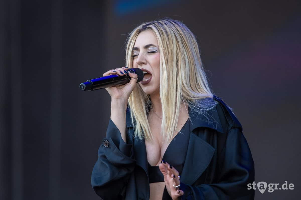 Ava Max beim Lollapalooza Berlin 2023 am Samstag