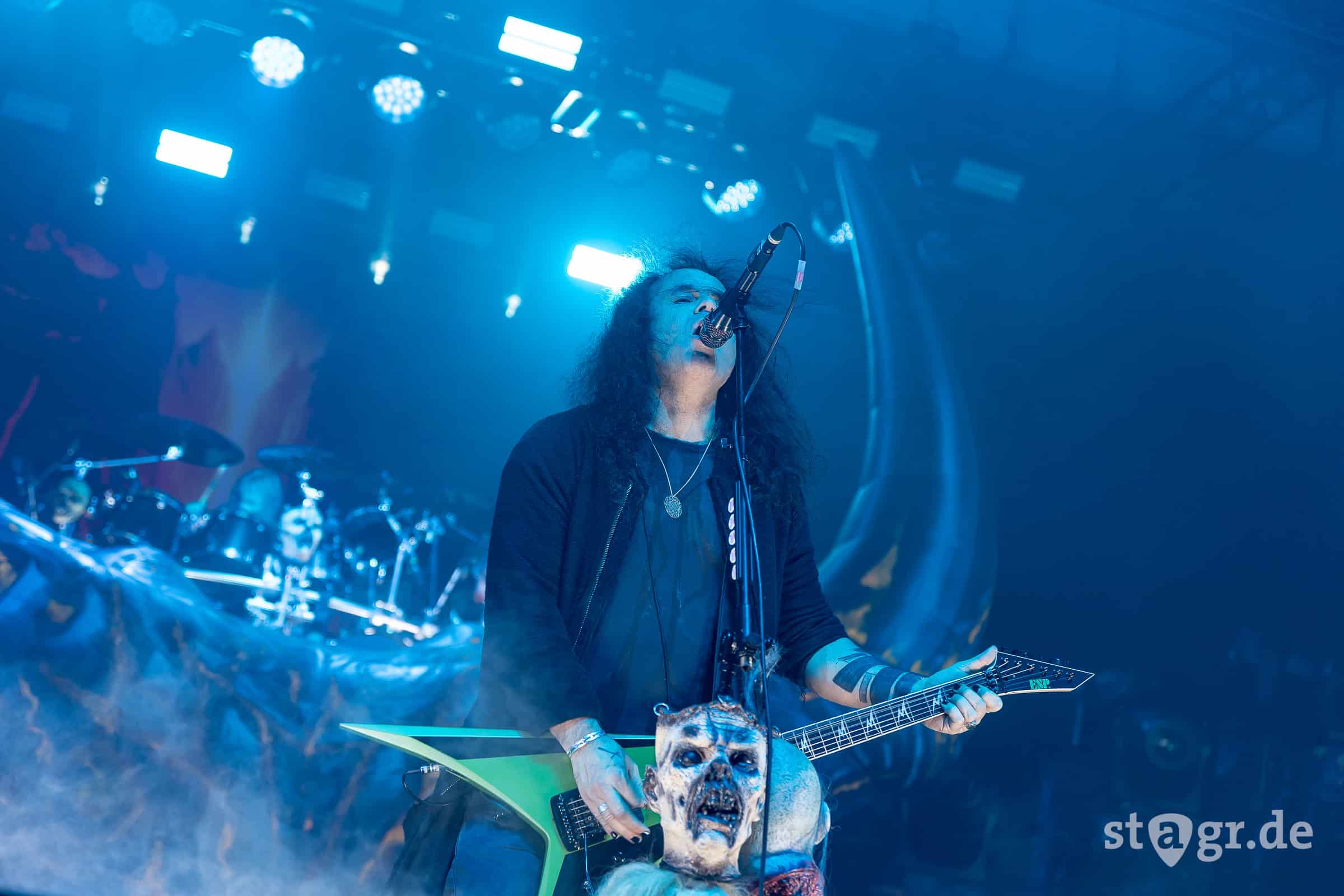 Thrash-Inferno in Hamburg: Kreator reißen mit Gepäck die Bühne nieder