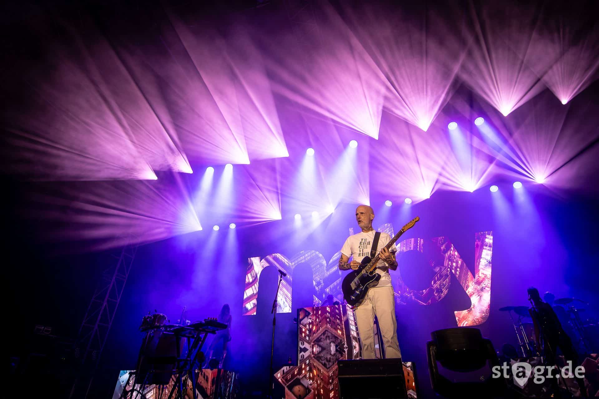 Moby am Elbufer: Ein Rave zwischen Elbromantik und Euphorie