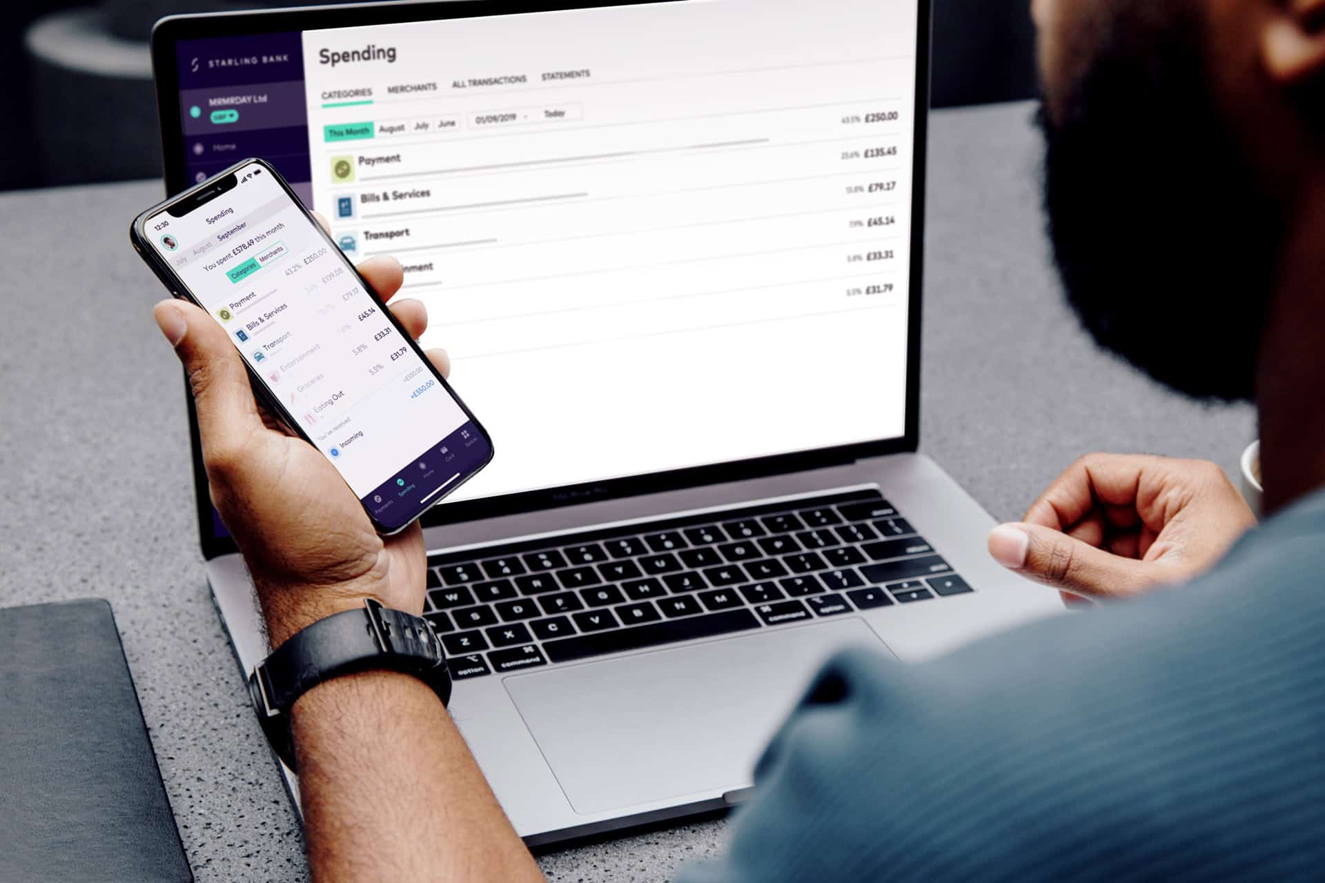 StarlingBank-Business-Account_Lifestyle-OnlineBanking