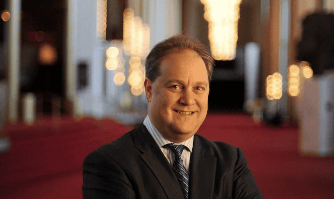 Dr Paul Carter