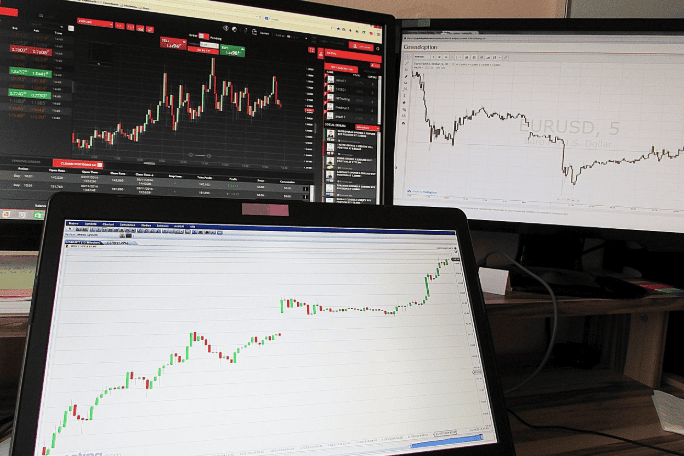 Launching a Forex Brokerage in 2025 Technology Stack, Liquidity Providers & Compliance