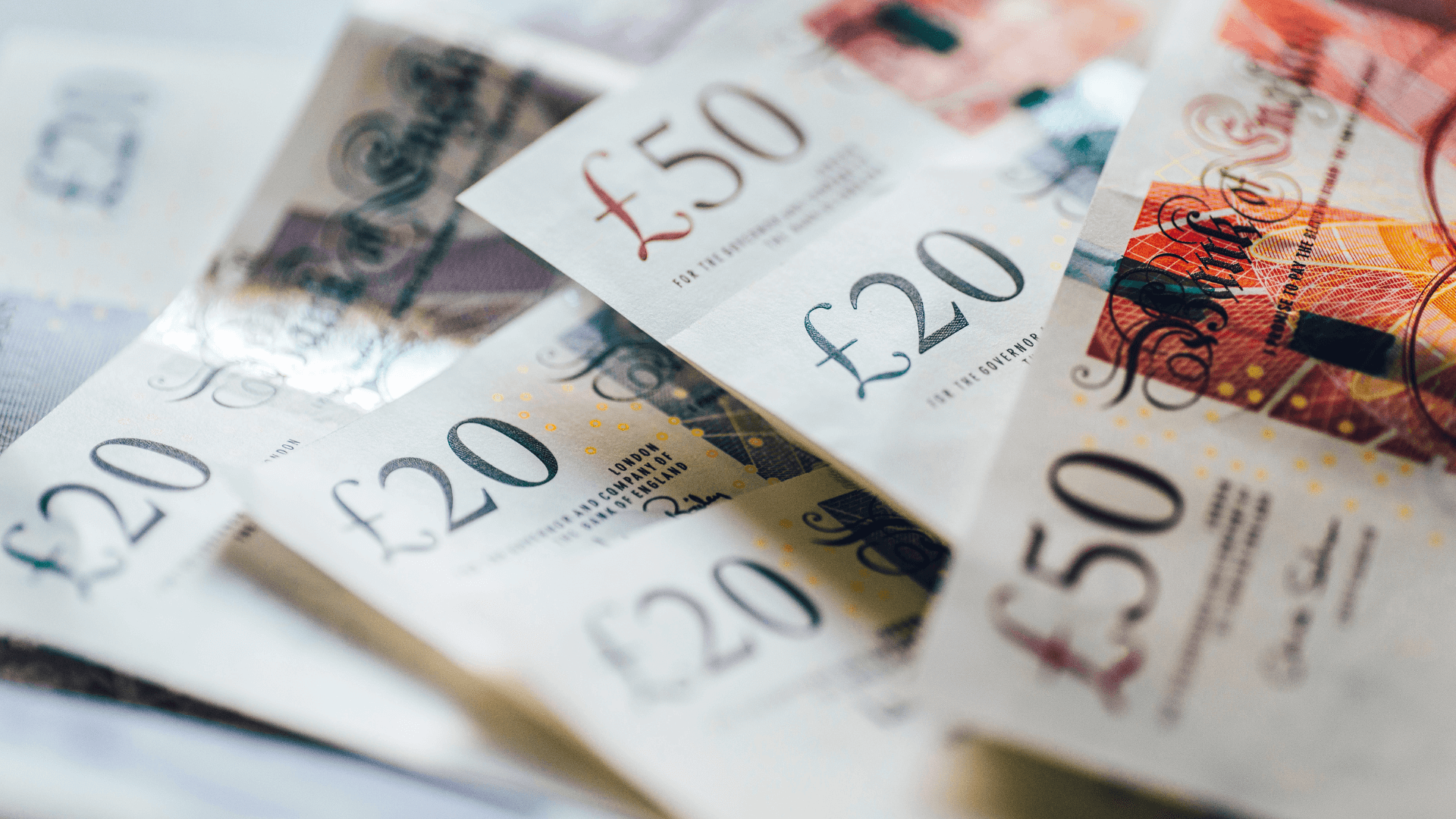 Online-vs-traditional-banking